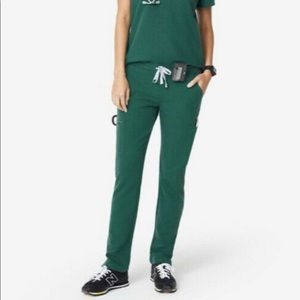 FIGS skinny leg scrubs, hunter green. M/P